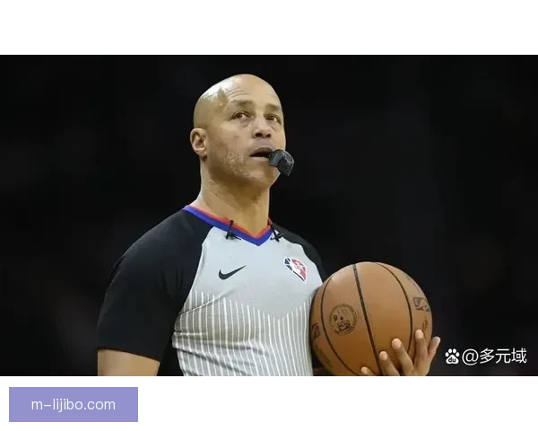 围绕雷霆亚历山大突破造犯规能力是否联盟第一引发球迷媒体持续热议争论不断